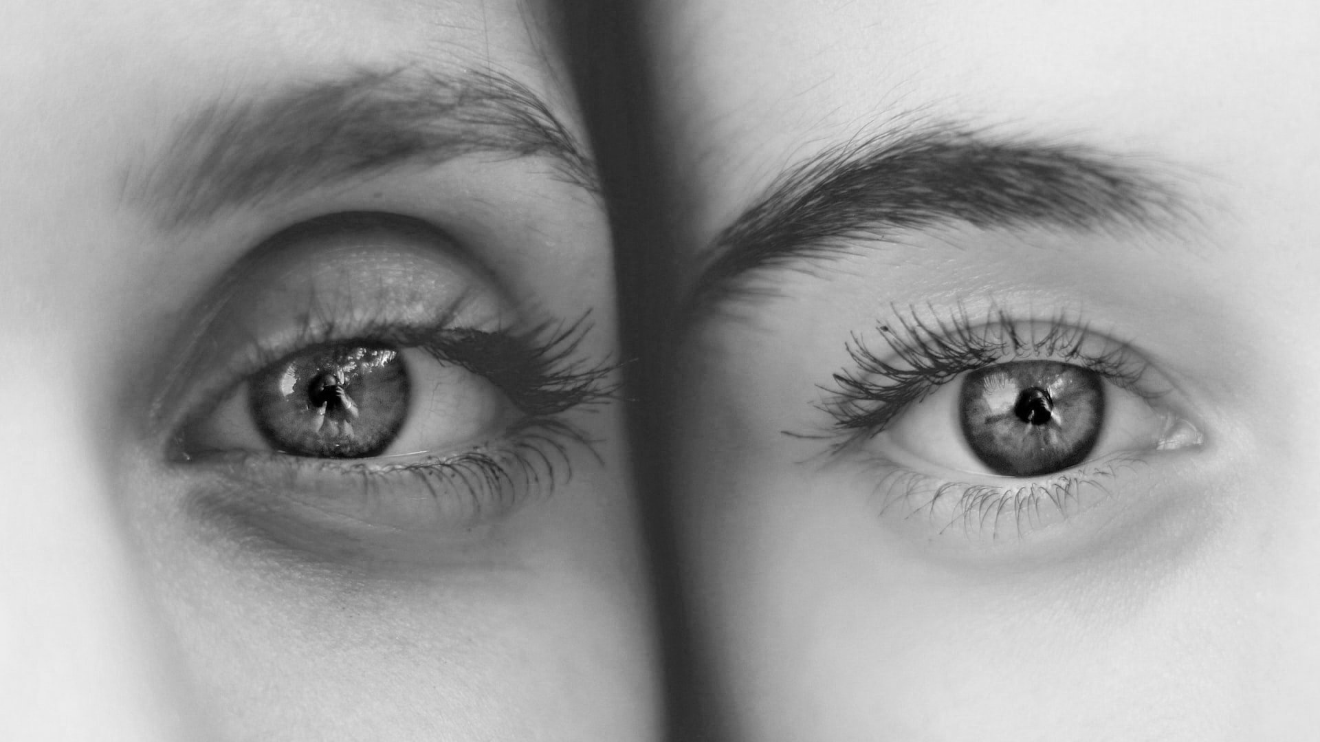 természetes hatású szemöldöktetoválás